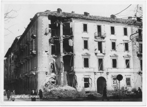 Corso Francia [già Gabriele D'Annunzio] 30 ang. Via Pietro Bagetti. nov 1942.