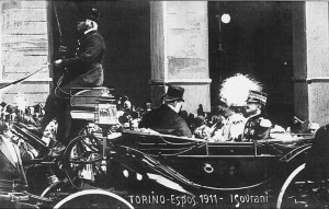 Vittorio Emanuele III e la regina Elena, all'arrivo a Porta Nuova nel 1911, per la visita all'Esposizione Internazionale 